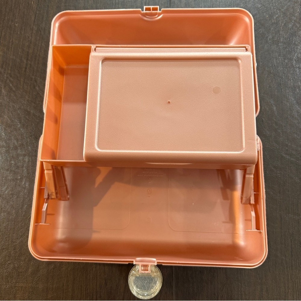 Light Pearly Pink Caboodle Latched Make-Up Case with Mirror - Picture 6 of 11